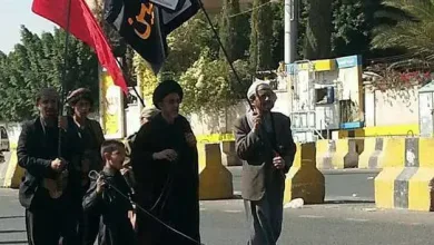 صور حسينية في صنعاء jpg | صور حسينية في صنعاء : شيعة اليمن في صنعاء يرفعون أعلام فيها ياحسينه يا عليه