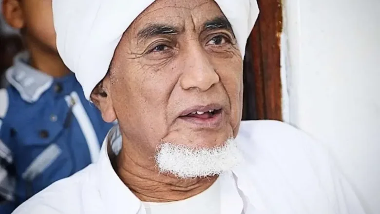 DXSGrz3X0AAjjg8 jpg | مقتل : إغتيال العلامة الحبيب عيدروس بن سميط تفاصيل عملية الإغتيال