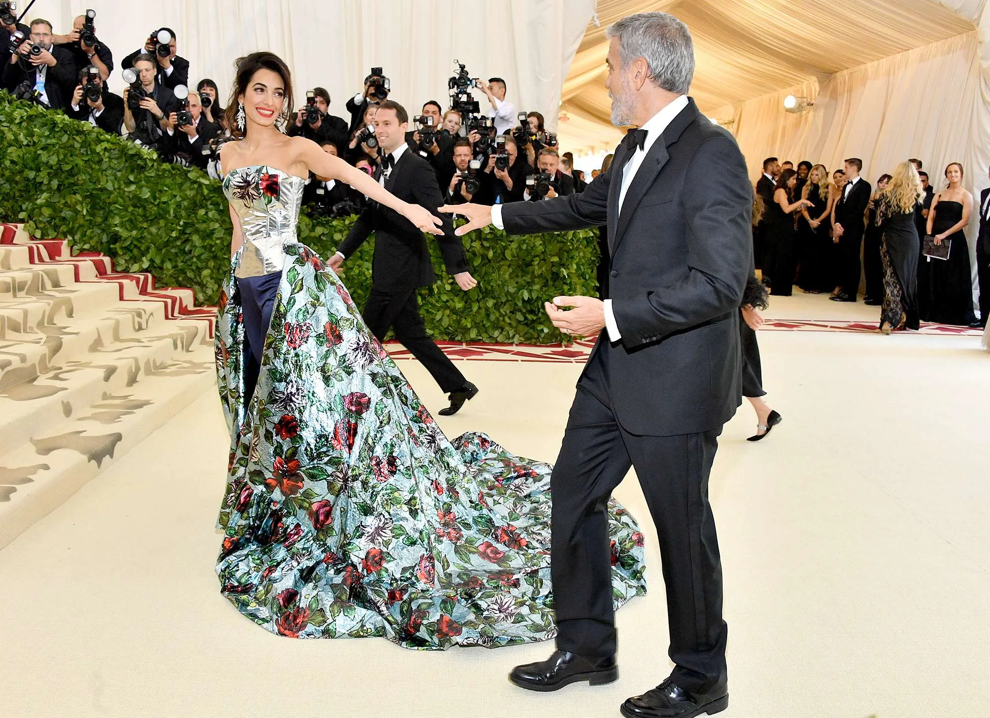 george clooney amal met gala 2018 02 | عرض ميت غالا 2018 Met Gala وتوزيع جوائز أوسكار