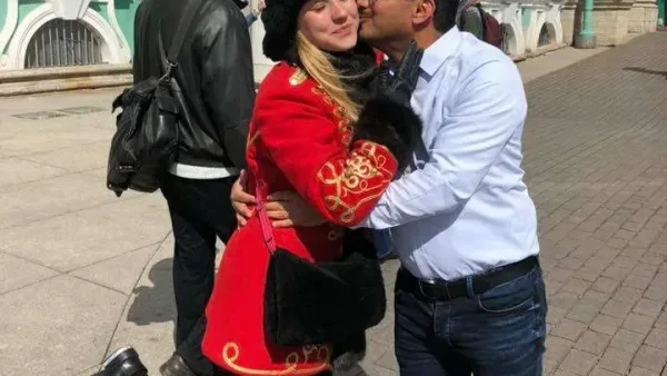 علي البخيتي ينشر صور مخلة بالأداب والتقاليد