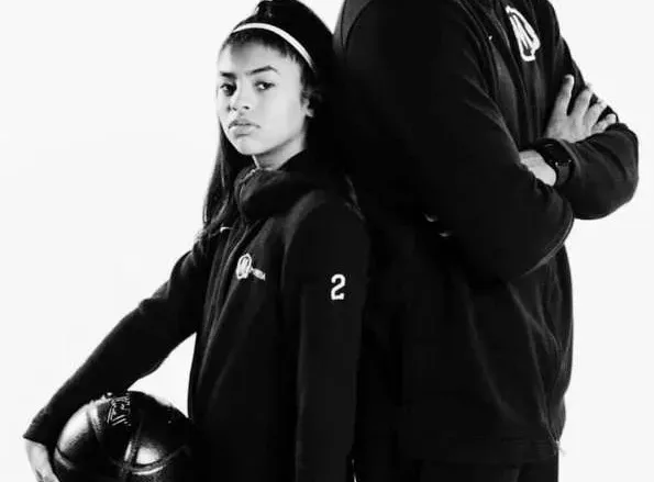 EPRMdgCXkAAxONc jpg | مقتل : سبب وفاة كوبي براينت ويكيبيديا Kobe Bryant