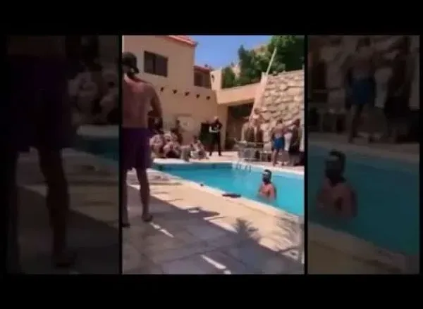 مصور يأسر حزب مزرعة جرش ويتم القبض عليه