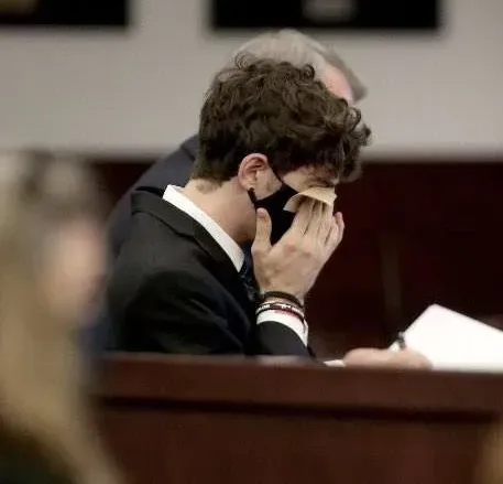 E5PlSztXMAIgRAn jpg | ماهي قصة كاميرون هيرين تيك توك وكم تم الحكم عليه كم عمر هيرين انستقرام Cameron Herrin