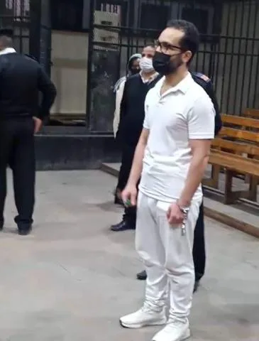 صور شادي نبيل خلف داخل المحكمة وقضية تحرش بالفتيات وهتك عرض 7 فتيات 2 1636812908443120 | صور شادي نبيل خلف داخل المحكمة وقضية تحرش بالفتيات وهتك عرض 7 فتيات