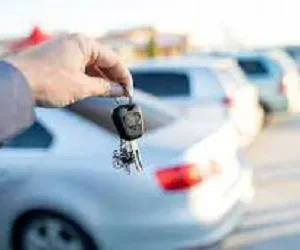 كيفية الحصول على إذن قيادة سيارة مستأجرة ينتهي بالتمليك