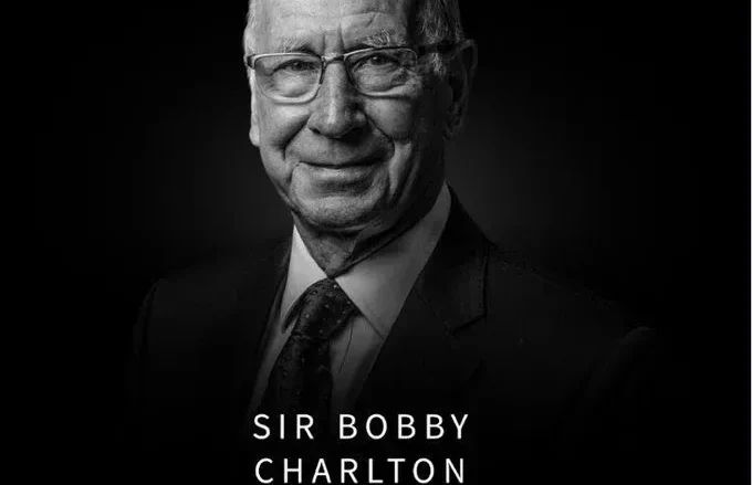 وفاة أسطورة كرة القدم الإنجليزية بوبي تشارلتون