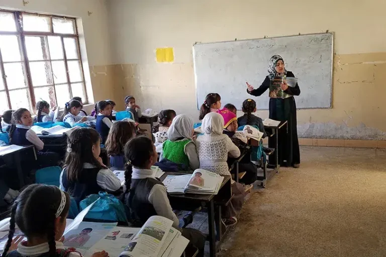 المنحة المالية لطلبة المدارس العراقية