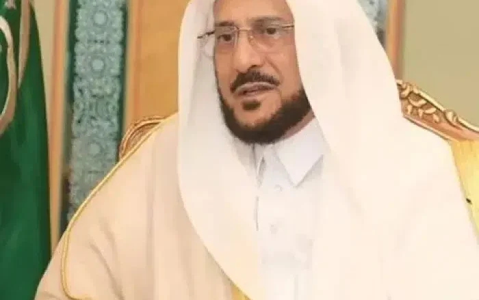 وفاة زوجة وزير الشؤون الإسلامية عبداللطيف آل الشيخ