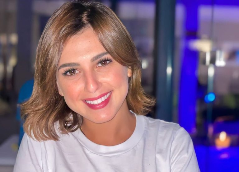 غيثة عصفور توضح حقيقة ظهورها فوق العمارية زواجها