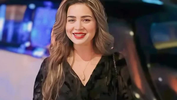 مي عز الدين تظهر