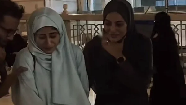 لأداء العمرة صور شجون الهاجري مع فاطمة الصفي في مكة