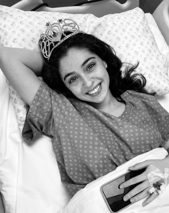 بعد إستئصال ورم سرطان الثدي صور جيمري بايسال من داخل المستشفى