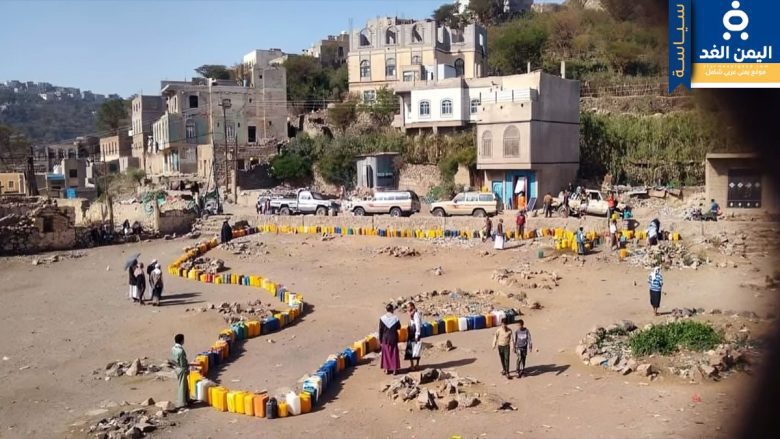 تعز تعاني من إنعدام مياة الشرب