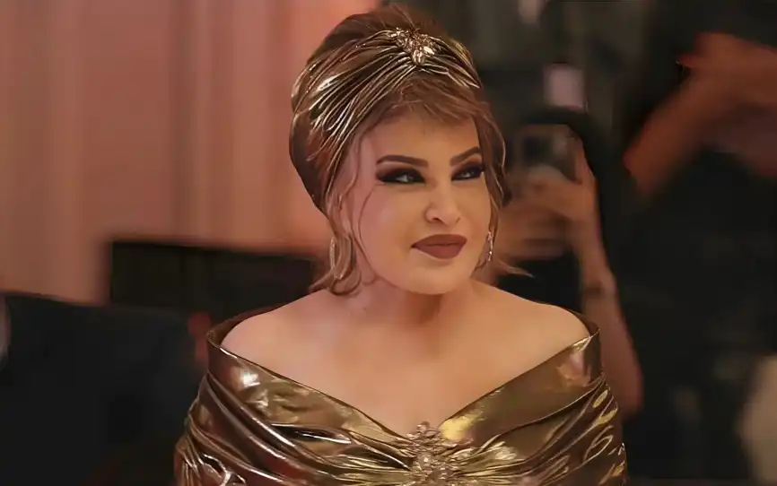 الفنانة صفية العمري